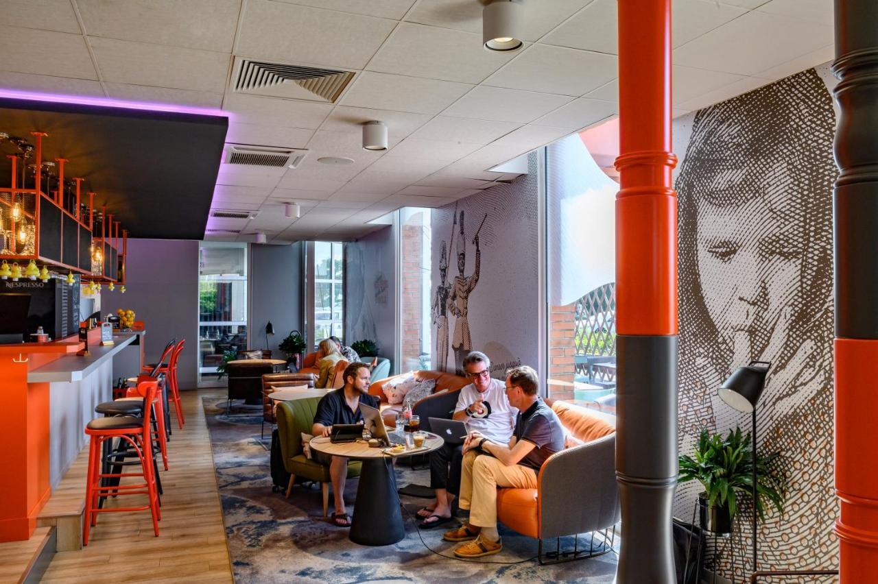 Hotel Mercure Lille Aeroport Екстериор снимка